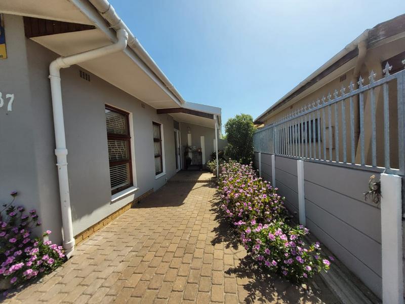 4 Bedroom Property for Sale in Townsend Estate Western Cape